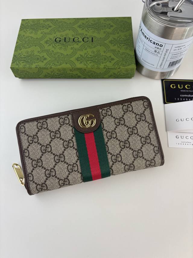 Guccl 官网同步新款！Ophidia系列～拉链钱包，采用Gg Supreme 猪皮纹搭Pvc配以标志性双G 五金唛头，经典著作红绿色织带，高端棉布拉链～精制