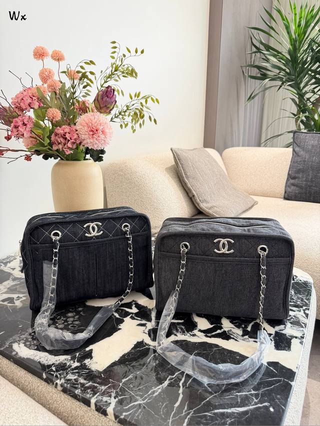 Chanel 中古风牛仔 Tote！ 容量很棒！ 很推荐这个！可以单肩 斜挎 流浪！ 30Cm无盒