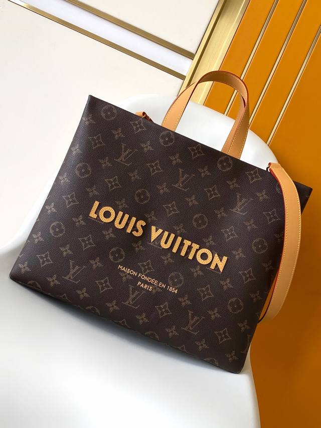 动态163M13928 顶级原单 动态变码 作为 Lv packaging 系列的一部分,Shopper Tote 手袋以巧妙设计将路易威登购物袋重新演绎为一款 动态163M13928 顶级原单 动态变码 作为 Lv packaging 系列的一部分,Shopper Tote 手袋以巧妙设计将路易威登购物袋重新演绎为一款