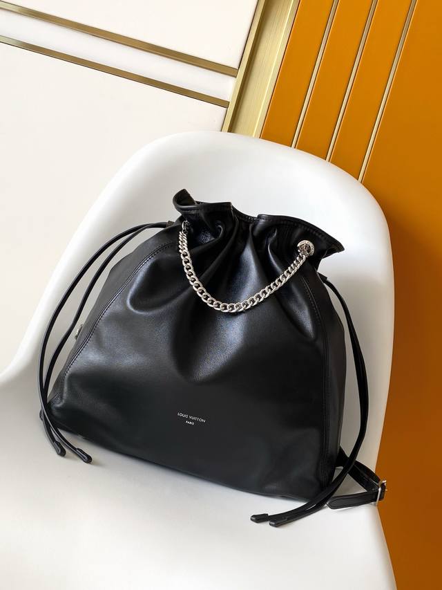 顶级原单进口小羊皮163芯片全钢五金型号:M25545斜挎包Off Duty 中号手袋出自 Lv Vibe 系列,可为各式造型注入前卫摇滚风范。羊皮革包身配有莹 顶级原单进口小羊皮163芯片全钢五金型号:M25545斜挎包Off Duty 中号手袋出自 Lv Vibe 系列,可为各式造型注入前卫摇滚风范。羊皮革包身配有莹