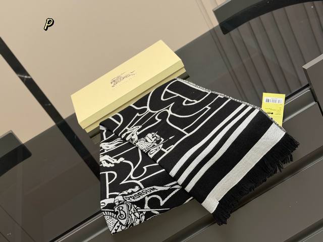 配盒 Size:45*190Cm 降温啦!晚上真的需要一条围巾 巴宝莉王牌围巾 无敌好卖的一款 必须种草的第一条围巾 配盒 Size:45*190Cm 降温啦!晚上真的需要一条围巾 巴宝莉王牌围巾 无敌好卖的一款 必须种草的第一条围巾