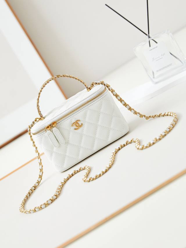 24A限量款字母手柄 长盒子包 化妆斜跨包配手柄 小球纹磨砂金属 五金，Logo字母手柄精致又贵气，扣盖部分的皮穿连logo也很优雅 手拎 斜挎 单肩都好看 真