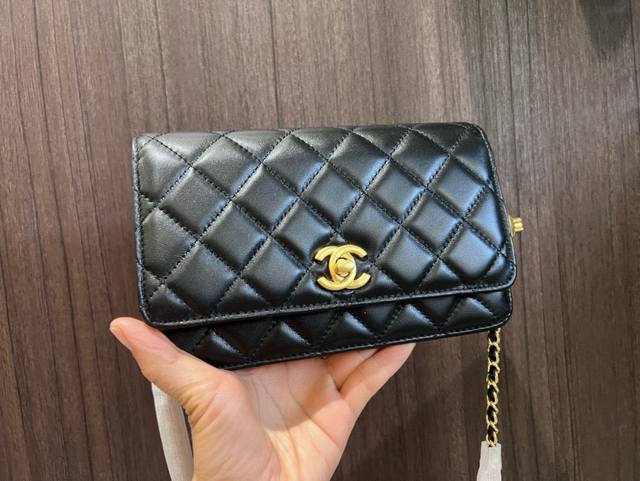 33814礼盒包装原版皮 原版品质 新款小香风链条迷你单肩斜挎包金球里外羊皮菱格女包20 13 4.5！最新款发财包 里外羊皮