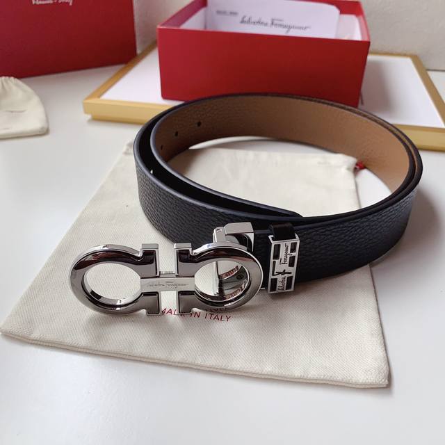 配正版包装菲拉格慕官网同步新款,原单镀钯精品扣,意大利进口皮系列,原单定制牛皮,清晰皮纹质感柔软,请看图片认细节,品质保真,宽度3.4Cm 高清实拍大图 配正版包装菲拉格慕官网同步新款,原单镀钯精品扣,意大利进口皮系列,原单定制牛皮,清晰皮纹质感柔软,请看图片认细节,品质保真,宽度3.4Cm 高清实拍大图