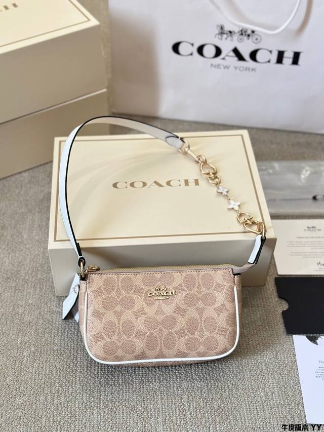 牛皮版本 Coach 新款 Nolita 麻将包 19蔻驰最热的腋下包上身来了 Teri系列最热腋下包 蛇皮压纹设计，腋下背的时候刚好可 以把侧边露出来 大麻将 - 点击图像关闭