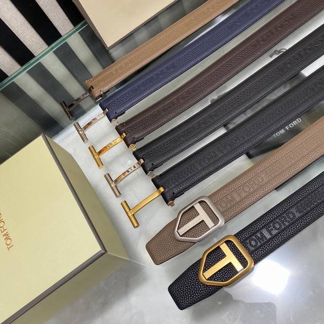 高端品质,实物拍摄 批 配全套礼盒 汤姆福特最新网红爆款双面头层牛皮配原装盒专柜同步3.8宽新款上市了,原版牛皮,搭配钢扣,优雅,大方用的方便。谢谢你转载。 高端品质,实物拍摄 批 配全套礼盒 汤姆福特最新网红爆款双面头层牛皮配原装盒专柜同步3.8宽新款上市了,原版牛皮,搭配钢扣,优雅,大方用的方便。谢谢你转载。