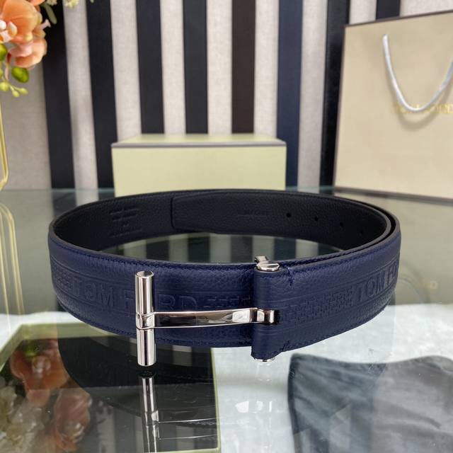 高端品质,实物拍摄 批 配全套礼盒 汤姆福特最新网红爆款双面头层牛皮配原装盒专柜同步3.8宽新款上市了,原版牛皮,搭配钢扣,优雅,大方用的方便。谢谢你转载。 高端品质,实物拍摄 批 配全套礼盒 汤姆福特最新网红爆款双面头层牛皮配原装盒专柜同步3.8宽新款上市了,原版牛皮,搭配钢扣,优雅,大方用的方便。谢谢你转载。