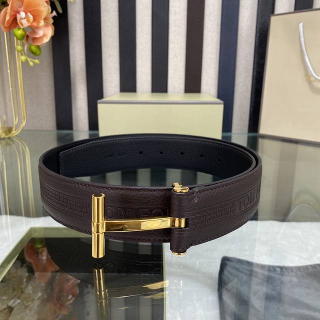 高端品质,实物拍摄 批 配全套礼盒 汤姆福特最新网红爆款双面头层牛皮配原装盒专柜同步3.8宽新款上市了,原版牛皮,搭配钢扣,优雅,大方用的方便。谢谢你转载。 高端品质,实物拍摄 批 配全套礼盒 汤姆福特最新网红爆款双面头层牛皮配原装盒专柜同步3.8宽新款上市了,原版牛皮,搭配钢扣,优雅,大方用的方便。谢谢你转载。