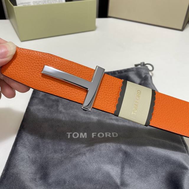 高端品质,实物拍摄 批 配全套礼盒 汤姆福特最新网红爆款双面头层牛皮配原装盒专柜同步3.8宽新款上市了,原版牛皮,搭配钢扣,优雅,大方用的方便。谢谢你转载。 高端品质,实物拍摄 批 配全套礼盒 汤姆福特最新网红爆款双面头层牛皮配原装盒专柜同步3.8宽新款上市了,原版牛皮,搭配钢扣,优雅,大方用的方便。谢谢你转载。