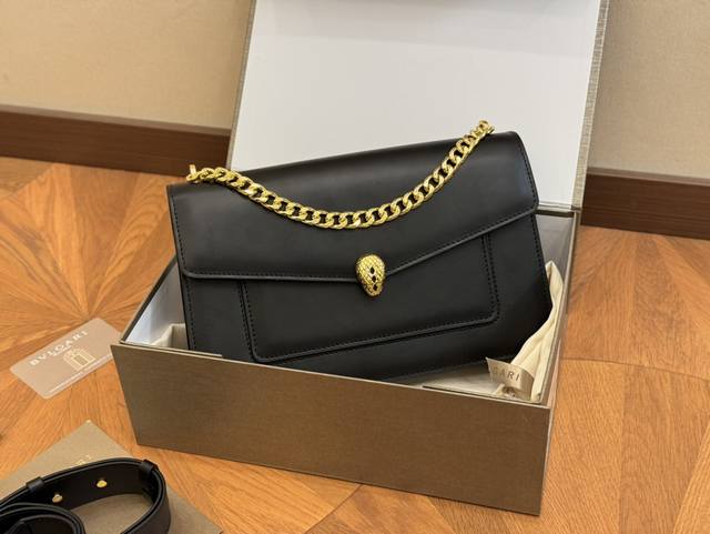 配折叠盒 Size:27.16Cm 宝格丽 经典 牛皮品质 进口蛇头五金扣 好质感巨百搭 蛇骨链条 配折叠盒 Size:27.16Cm 宝格丽 经典 牛皮品质 进口蛇头五金扣 好质感巨百搭 蛇骨链条