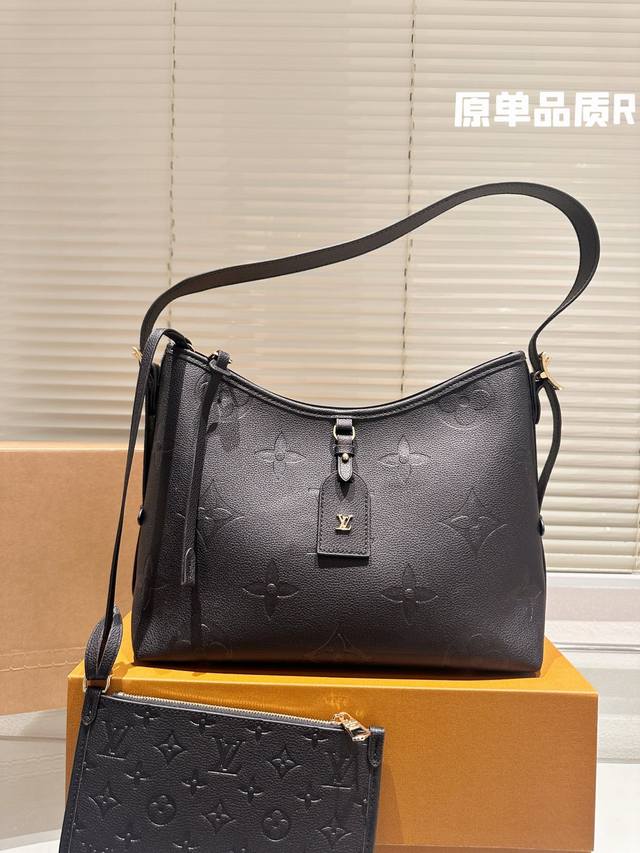 原单品质 折叠礼盒尺寸29.20 Lv Carryall 流浪包 经典百搭 优雅大气 上身绝美 这份质感 小仙女们值得拥有 原单品质 折叠礼盒尺寸29.20 Lv Carryall 流浪包 经典百搭 优雅大气 上身绝美 这份质感 小仙女们值得拥有