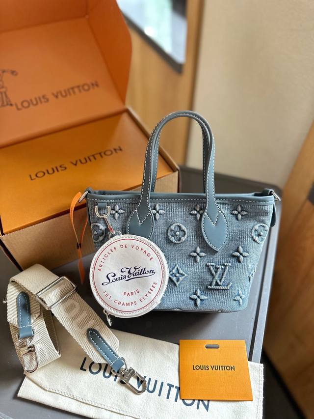 折叠礼盒官网飞机盒” Lv 中古刺绣宽肩带购物袋 超大容量的驴家网红中古购物袋 真的是谁背谁好看一年四季都百搭，做妈咪包也完全没问题，春夏搭配大衣简直就是yyd