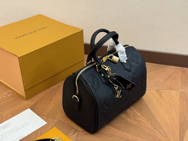 配折叠盒 Size：25.19Cm Lv Speedy25 新款牛皮枕头包 搜索 Lv 枕头包