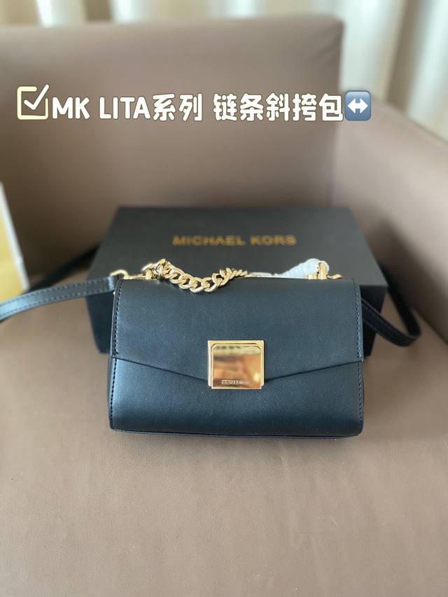 配折叠盒子 Mk Lita系列 链条斜挎包 Mk Lita 系列迷你小包包～简直太好看了吧 这么多颜色总有一款适合你的 新款包型的设计，整体更加精致柔美 链条的