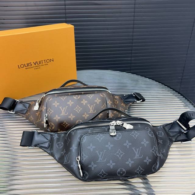 Louisvuitton 路易威登 老花腰包斜挎胸包 原厂面料材质 电镀五金 高端货 附带防尘袋 礼盒 规格:30 X 15Cm