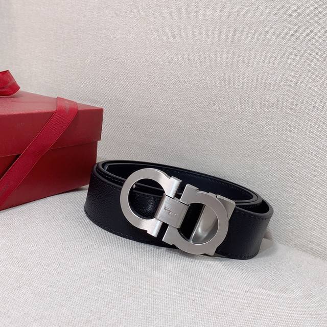 菲拉格慕 -意大利进口头层摔纹小牛皮配平纹底,搭配真空电镀拉丝纯铜扣,经典款式,专柜有售,市场顶级品质,支持验货 配送全套专柜包装,宽度 3.5Cm 菲拉格慕 -意大利进口头层摔纹小牛皮配平纹底,搭配真空电镀拉丝纯铜扣,经典款式,专柜有售,市场顶级品质,支持验货 配送全套专柜包装,宽度 3.5Cm