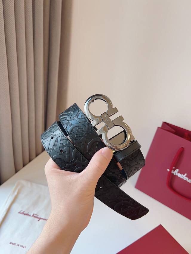 菲拉格慕 -意大利进口头层压花小牛皮配平纹底,搭配真空电镀亮面纯铜扣,经典款式,专柜有售,市场顶级品质,支持验货 配送全套专柜包装,宽度 3.5Cm 菲拉格慕 -意大利进口头层压花小牛皮配平纹底,搭配真空电镀亮面纯铜扣,经典款式,专柜有售,市场顶级品质,支持验货 配送全套专柜包装,宽度 3.5Cm