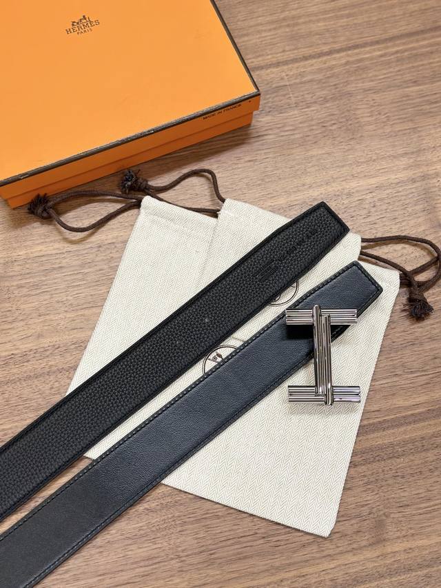 爱马仕 -意大利进口头层荔枝纹牛皮配平纹底，搭配真空电镀亮面条纹纯铜扣，官网新款，专柜有售，市场顶级品质，支持验货 配送全套专柜包装，宽度 3.8Cm - 点击图像关闭