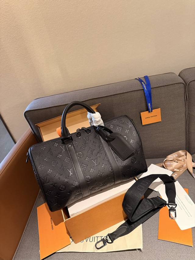 Lv Keepall Bandouliere 旅行袋 超酷中lv Keepall老花旅行袋 Lvkeepall 出差旅行最常用的一只包 这是超酷的一只包 可以做 - 点击图像关闭