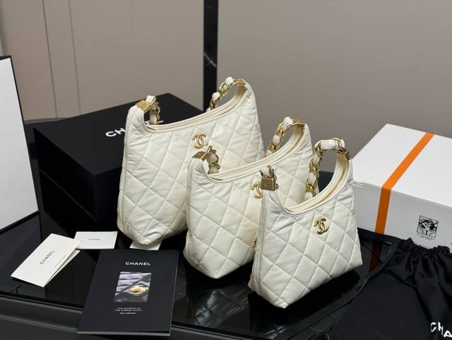 配包装 香奈儿 24A Hobo 粗链条腋下包 温润细腻 优雅高级 非常百搭耐看 经典时髦 尺寸:31.21Cm 26.17Cm 20.15Cm