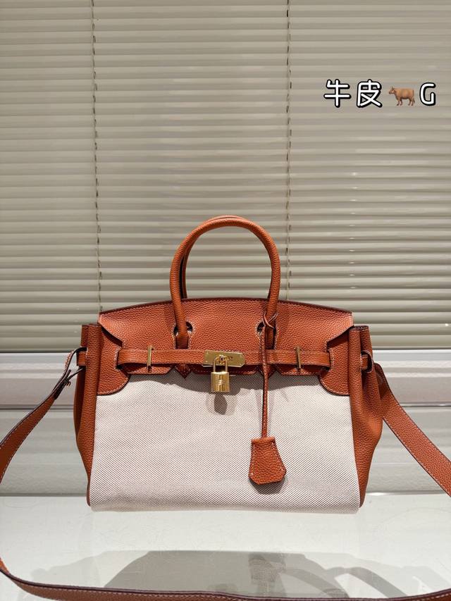 纯皮 尺寸30Cm 爱马仕 铂金 Birkin 时髦拿捏住啦 不显老气好好搭啊 而旦貌美气质加成好高的呀~ 爱死了这份从容优雅