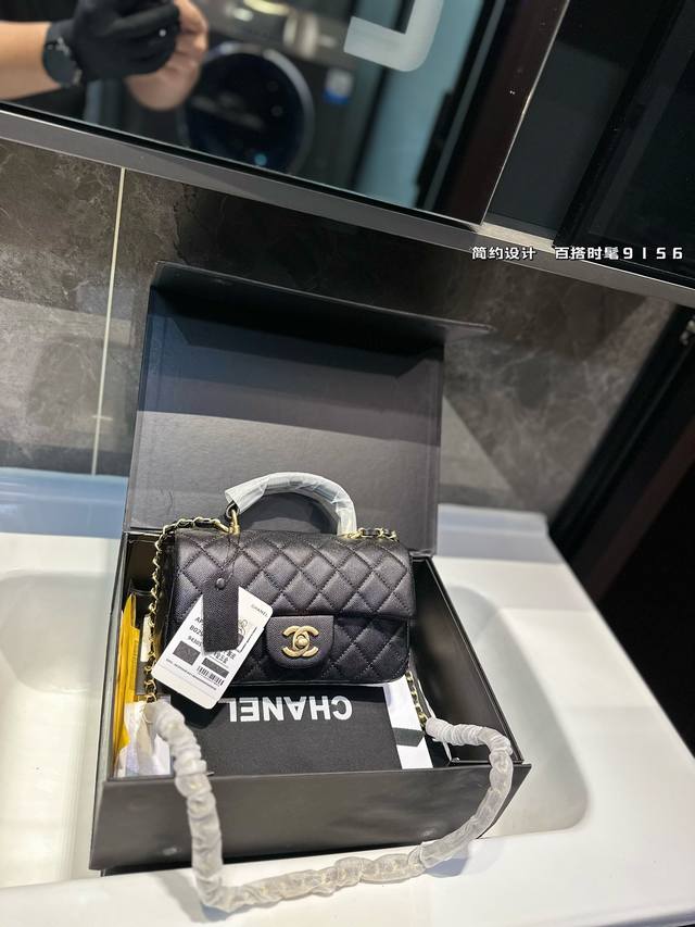礼盒包装 Chanel 香奈儿 手柄方胖子 时时刻刻展现最美的你。可单肩，斜挎，尽显女人优雅气质 是一款超级百搭的休闲链条包 Size：20*12Cm