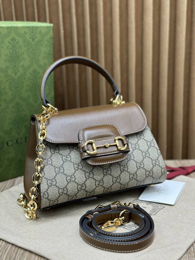 原厂皮 大货 Supreme是品牌的 顶级原单 配包装 一款代表性面料,其灵感源自30年代的典藏设计。经典啡色和乌木色设计经焕新演绎后,传达了品牌历久弥坚的设计 原厂皮 大货 Supreme是品牌的 顶级原单 配包装 一款代表性面料,其灵感源自30年代的典藏设计。经典啡色和乌木色设计经焕新演绎后,传达了品牌历久弥坚的设计