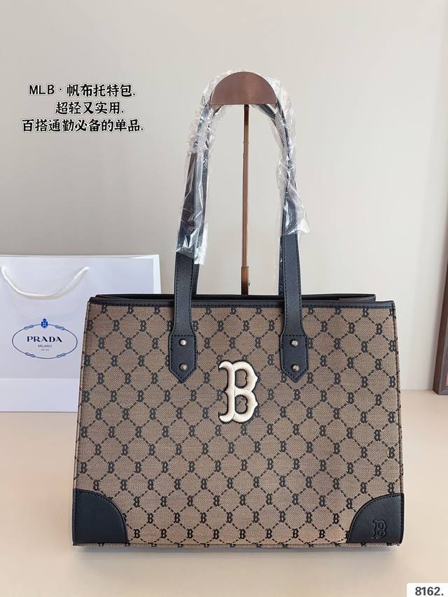 Mlb 购物袋手提 单肩 又美又a的 时尚百搭 容量也非常可以 Mlb更加适合春夏 很是清爽!尺寸:39*13*30Cm Mlb 购物袋手提 单肩 又美又a的 时尚百搭 容量也非常可以 Mlb更加适合春夏 很是清爽!尺寸:39*13*30Cm