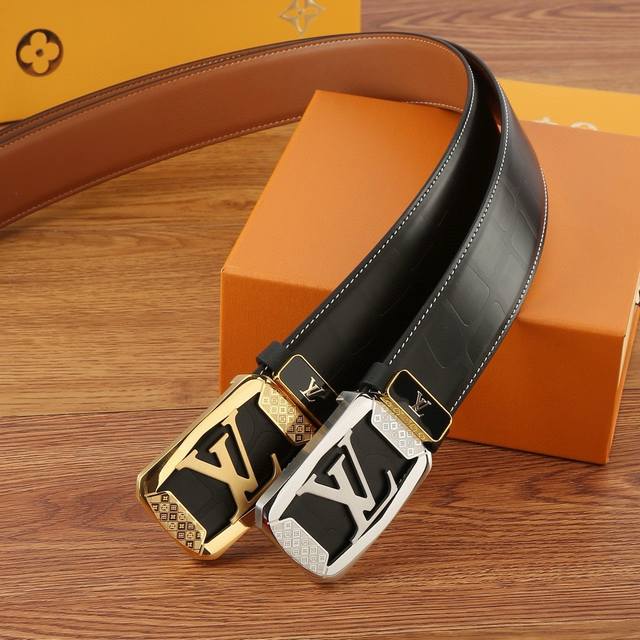 工厂直发-Lv 全套包装 男士腰带 带身采用进口牛皮 搭配精品雕花钢扣 宽度3.8Cm 做工精细 品质保障 工厂直发-Lv 全套包装 男士腰带 带身采用进口牛皮 搭配精品雕花钢扣 宽度3.8Cm 做工精细 品质保障