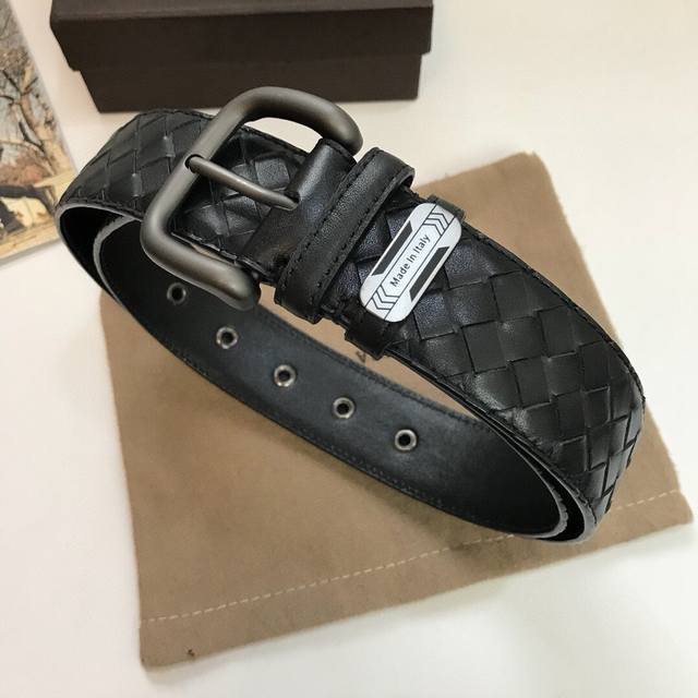 配正版包装，Bv针扣正版同步，顶级高端专供原单，意大利进口真正胎牛皮纯手工编织切边，对照正版开模复刻，精钢喷砂扣件，精细打磨五金 好货上手即知，比拼质量拼做工，