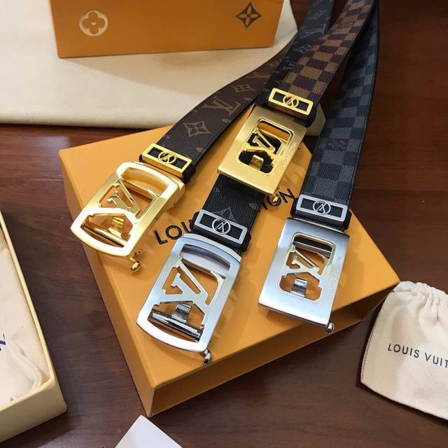 配正版包装高端专供原单精品，Lv路易威登正版新款官网同步，精品工艺滑牙自动扣系列，经典版型原厂面料系列搭配意大利针纹底皮头层牛皮，好货上手即知，请看图片认细节，