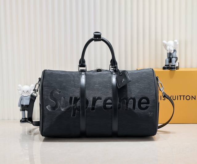 实物拍摄 二层牛皮 Supreme Keepall旅行袋45Cm 41418 M41416 M53419超火爆 让你们久等的Louis Vuitton~Supr 实物拍摄 二层牛皮 Supreme Keepall旅行袋45Cm 41418 M41416 M53419超火爆 让你们久等的Louis Vuitton~Supr