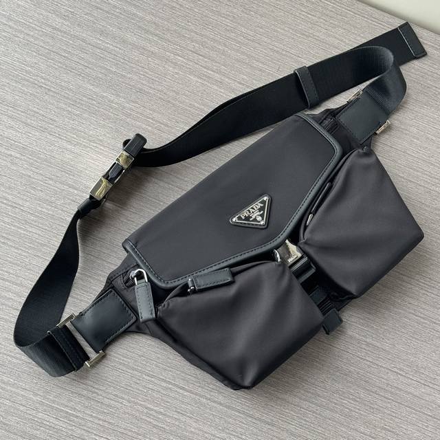 厂价 。 最高版本原厂皮顶级原单配专柜全套包装 顶级专柜老鼠狠货最新款式普拉达降落伞尼龙布配进口皮胸包包火爆款大量出货拉,叫嚣专柜货顶级原单货纸上谈兵吹牛皮的咱 厂价 。 最高版本原厂皮顶级原单配专柜全套包装 顶级专柜老鼠狠货最新款式普拉达降落伞尼龙布配进口皮胸包包火爆款大量出货拉,叫嚣专柜货顶级原单货纸上谈兵吹牛皮的咱