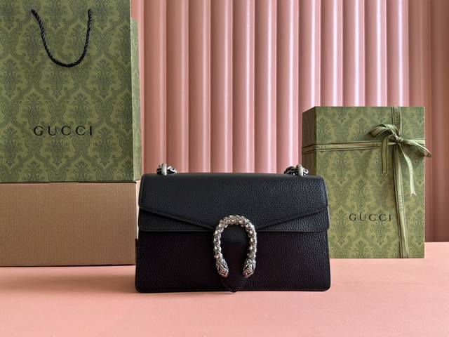 原厂皮配 Cdfmall三亚免税店手提袋 Dionysus系列经典之王希腊文化里 虎头化身为幸运之神 承载着带给人们美好的运气，虎头扣上镶嵌施华洛世奇水晶钻，让